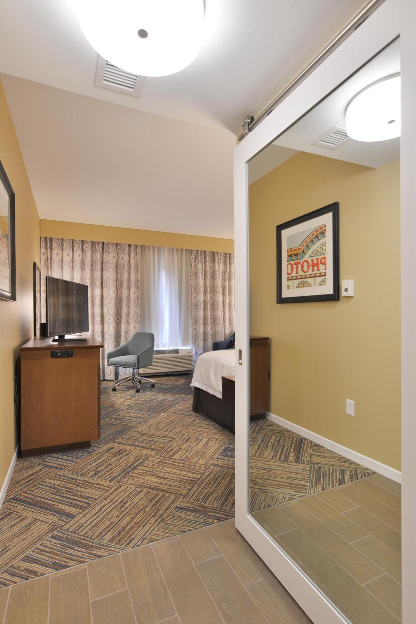 Hampton Inn & Suites Chippewa Falls Exterior foto